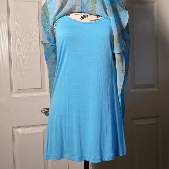 Simply Noelle flowy-fabric dressy tank top - Picture 4 of 8